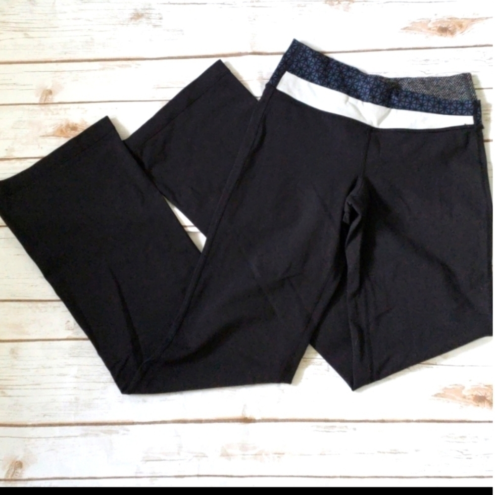 Luluemon Astro pants with multi color waist